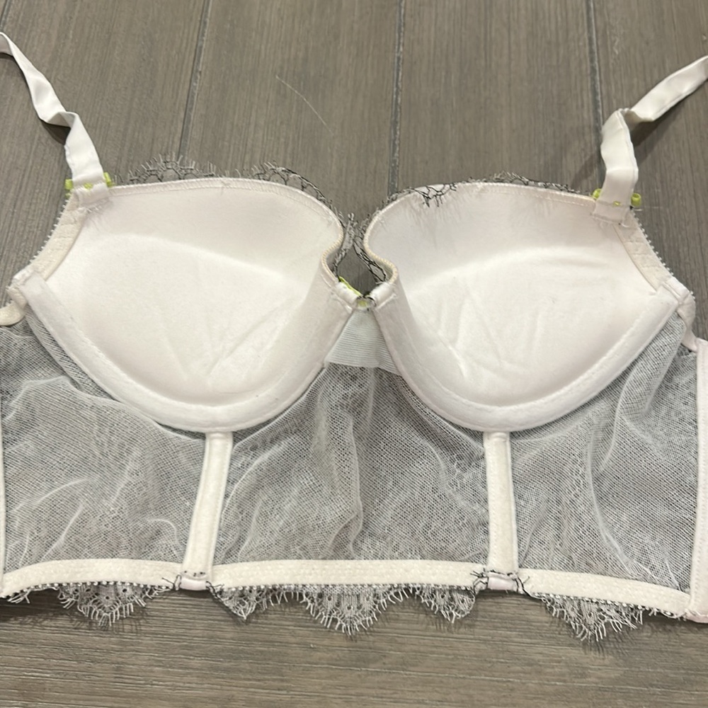 Victoria’s Secret Very Sexy Push Up Longline Bra - Picture 7 of 9